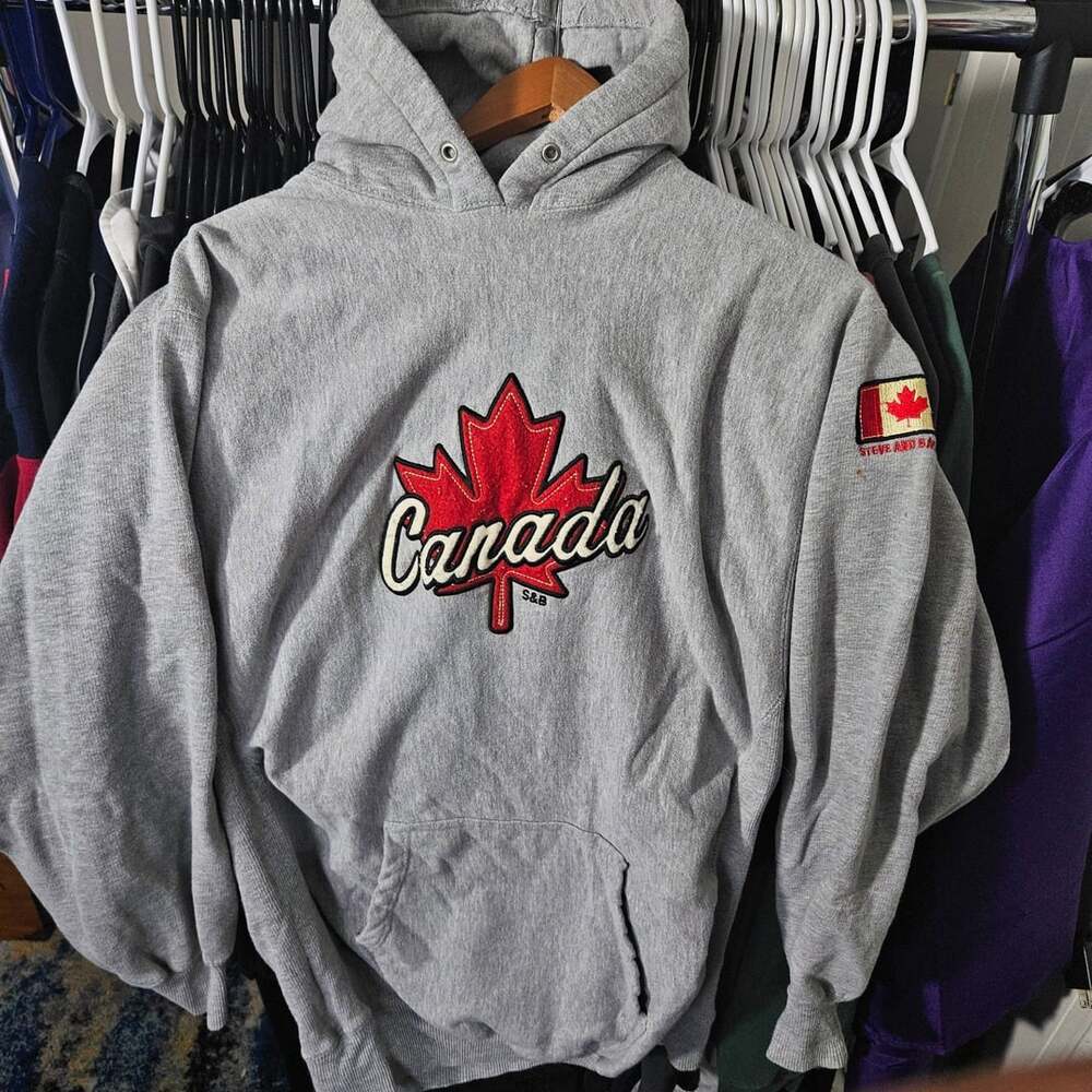 Steve And Barrys Canada Maple Leaf Gray Hoodie Large